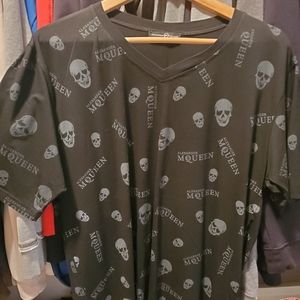 Black XL rare original Alexander McQueen v T-shirt